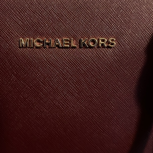 Dark purple cross body/ shoulder bag Michael Kors purse NWOT! - Picture 3 of 7